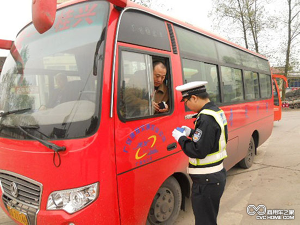 制止超載超速 乘客亦有責